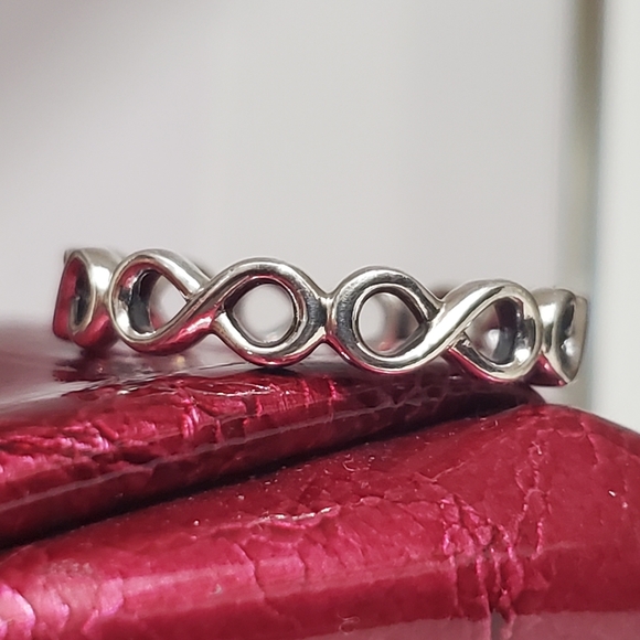 Pandora Simple Infinity Ring - Picture 10 of 13